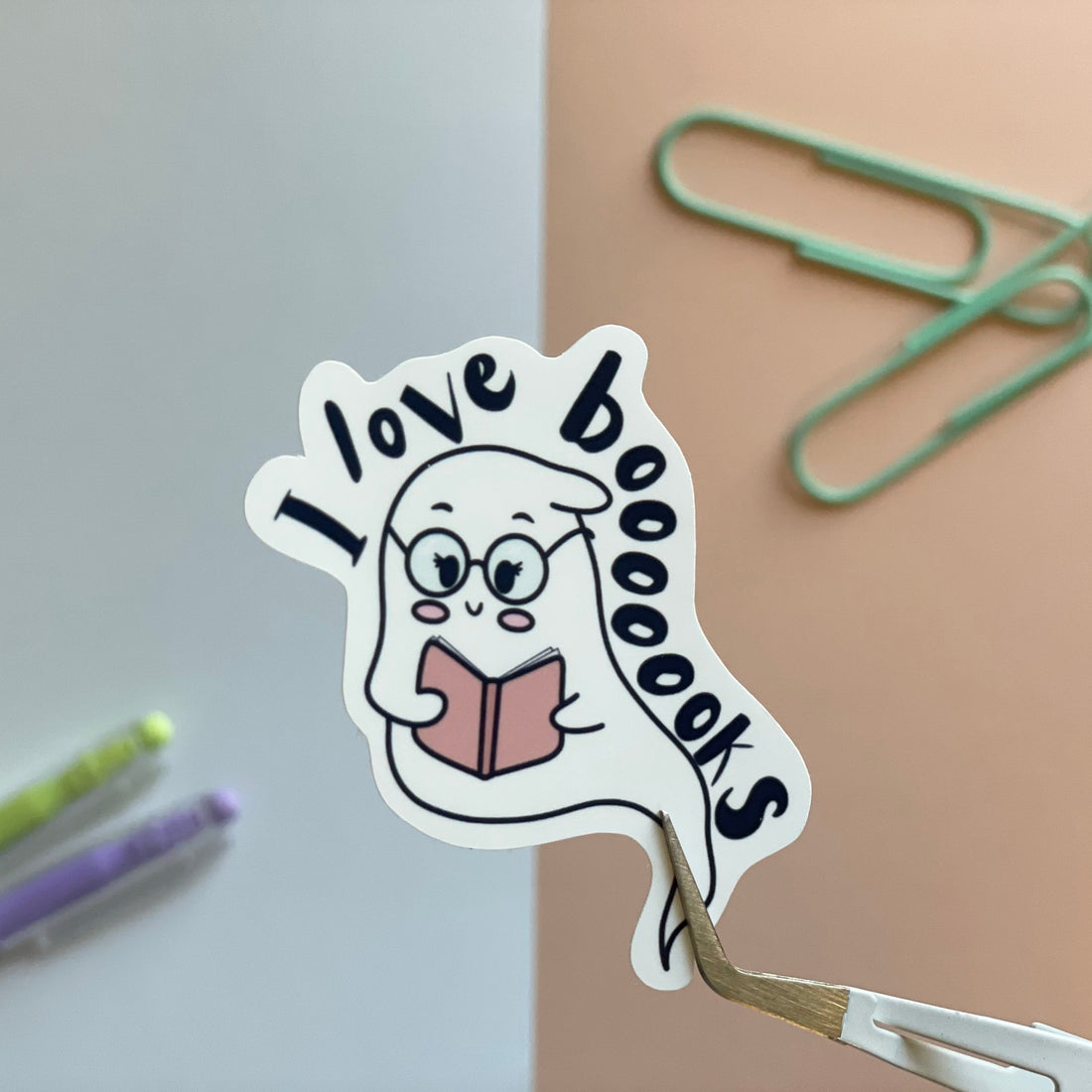 I love booooooks ghost sticker